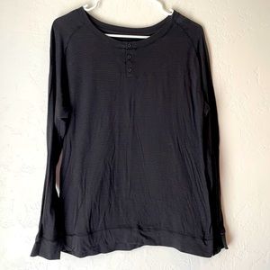 EUC Lululemon Runamuck Long Sleeve Size 10 Black
